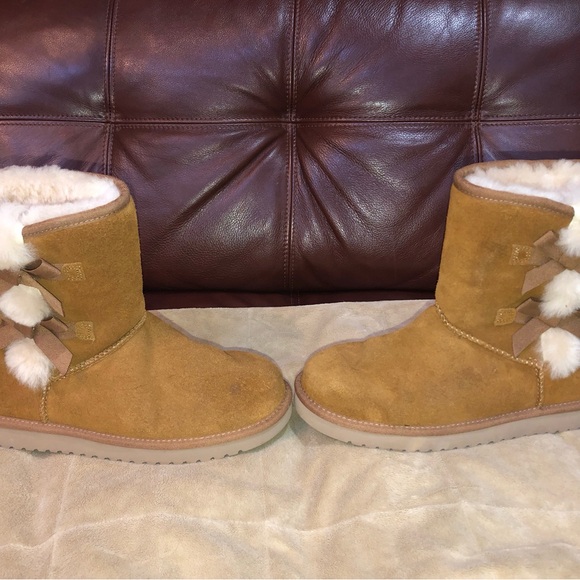 Koolaburra by UGG fleece lined Leather Boots. US 9 Women’s Gently Used. - Picture 2 of 10